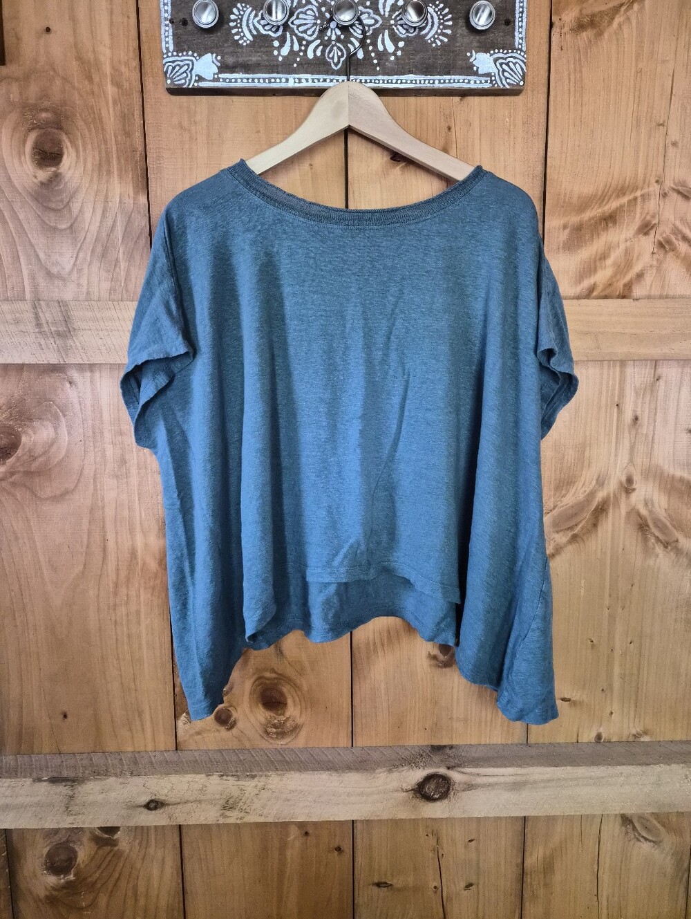 Gorgeous 100% Linen Eileen Fisher T-shirt